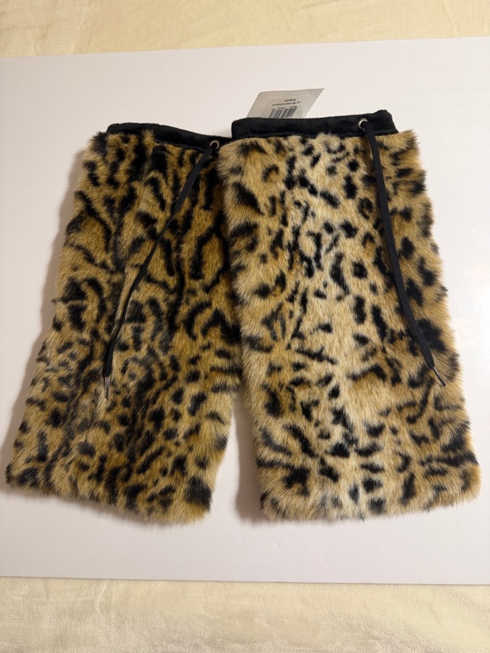 Silk & Sable. Faux Fur Leopard Print Leg Warmers - Black & Tan